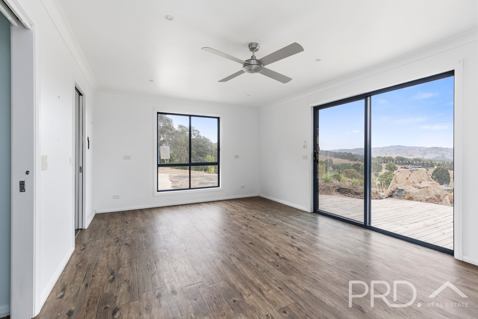15 Eberlin Place TUMUT 8