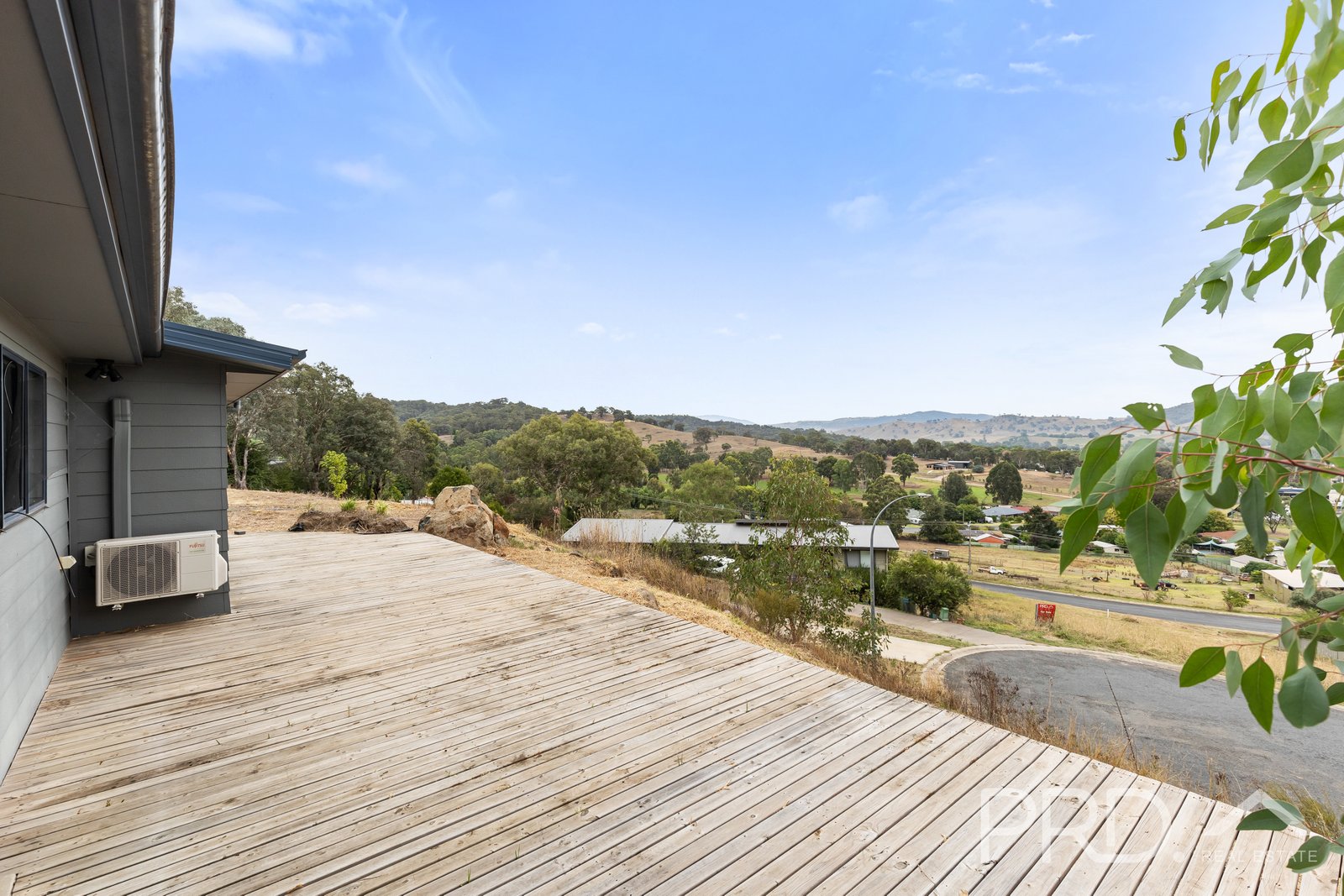 15 Eberlin Place TUMUT 16