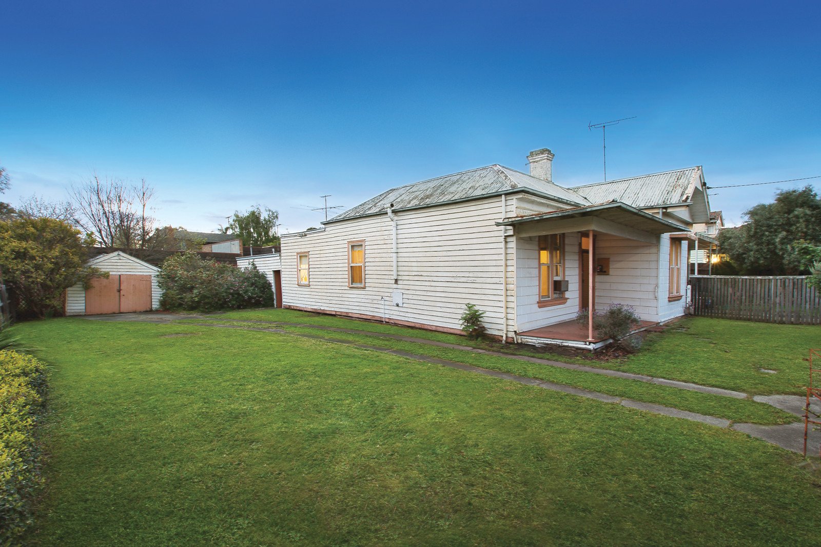 15 Edgevale Road, Kew, VIC