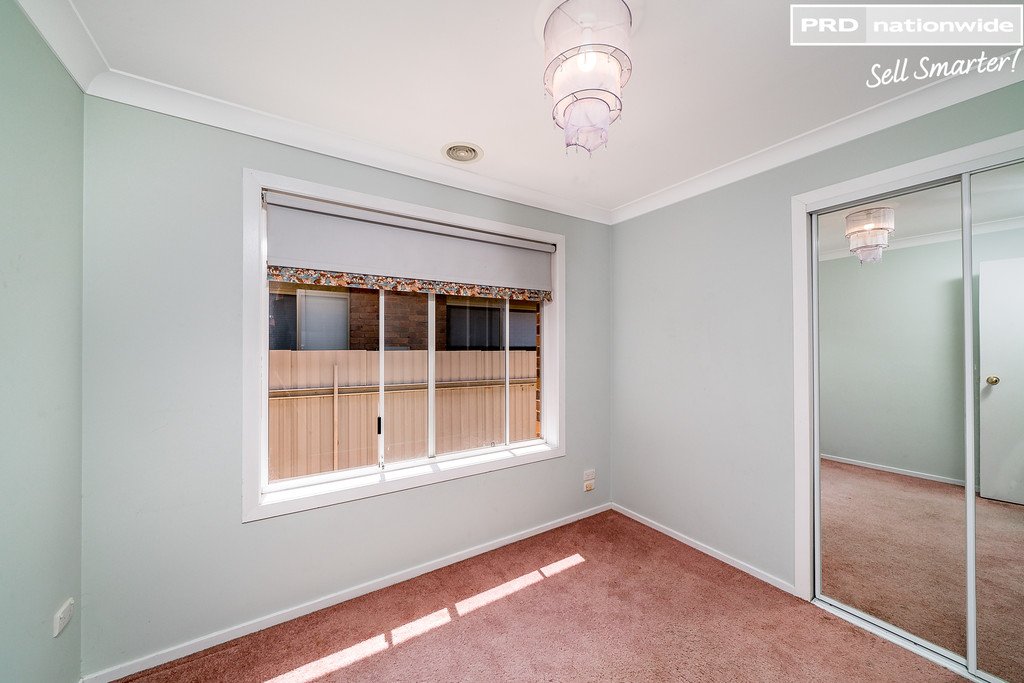 15 Elanora Place GLENFIELD PARK 9