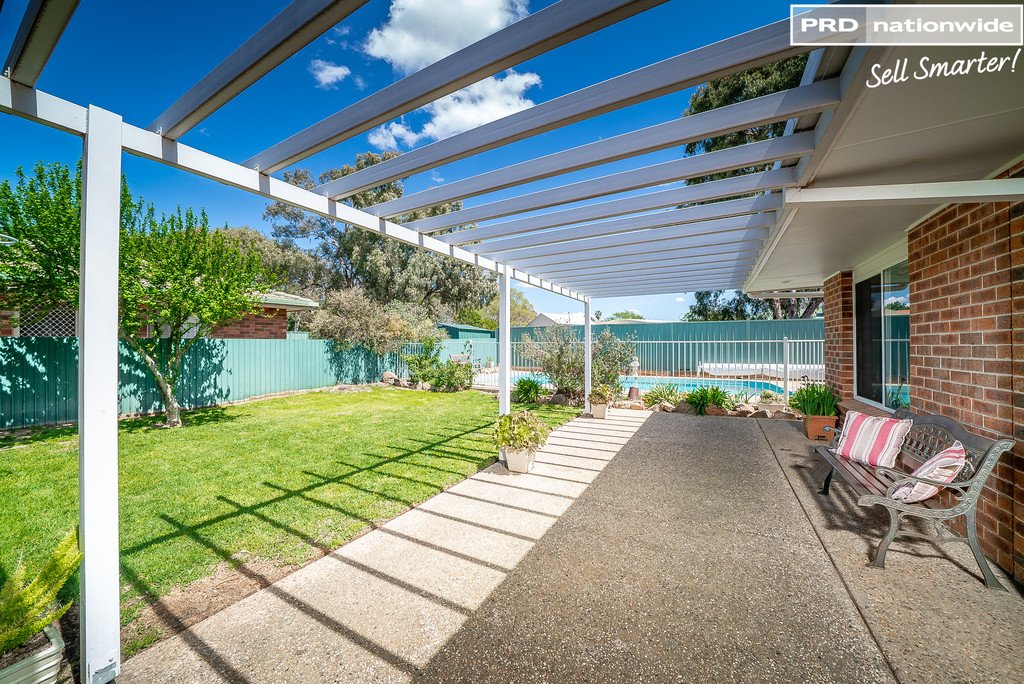 15 Elanora Place GLENFIELD PARK 16