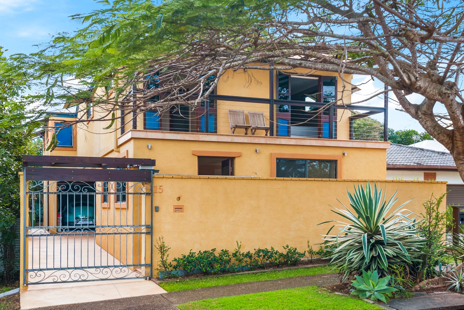 15 Eleventh Avenue PALM BEACH 2