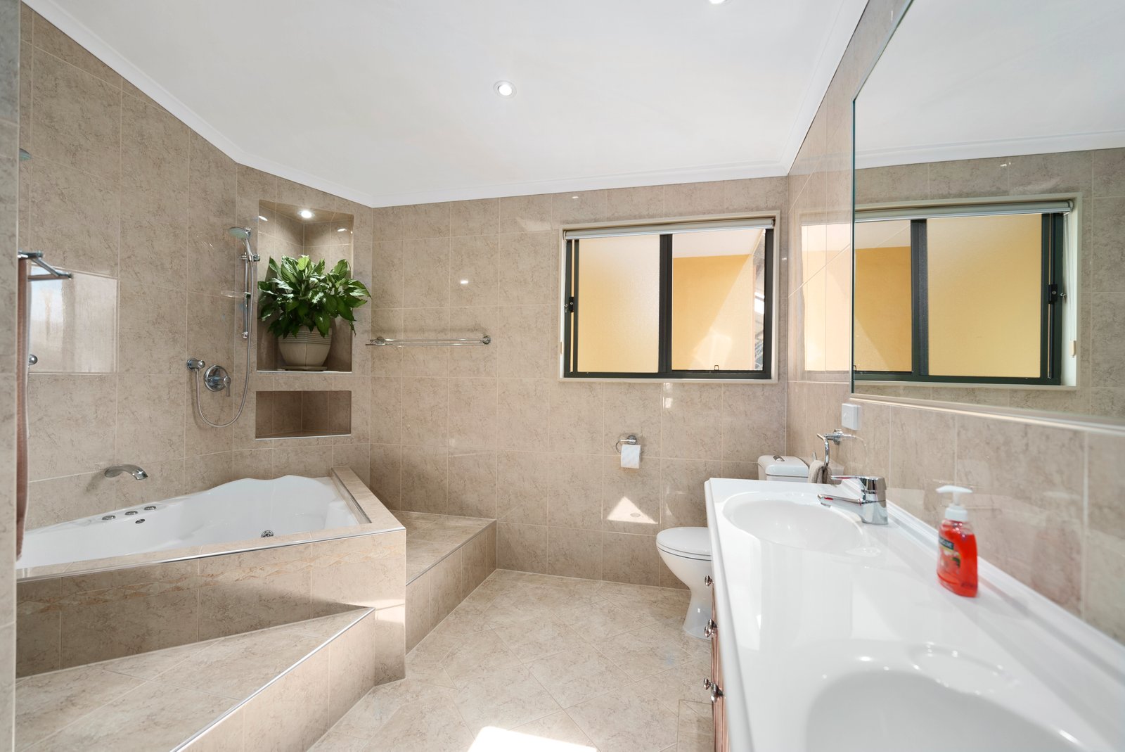 15 Eleventh Avenue PALM BEACH 10