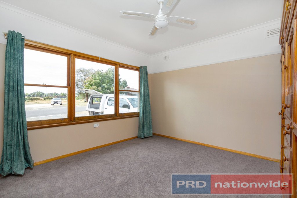 15 Elizabeth Road CRESWICK 5