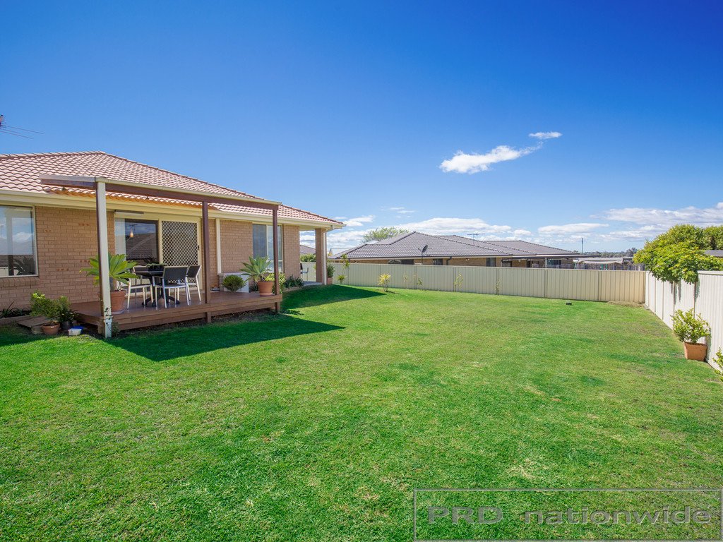 15 Elkin Close RAWORTH 3