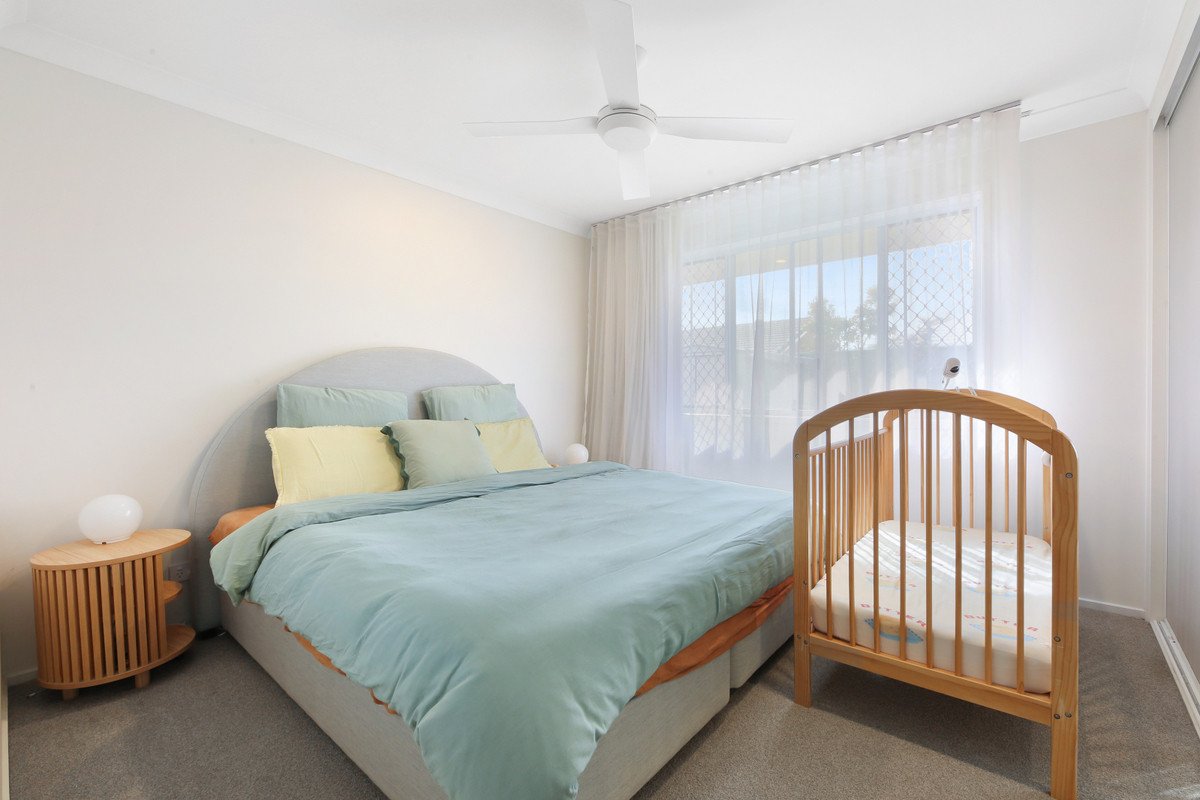 1/5 Elwood Court Burleigh Waters 7