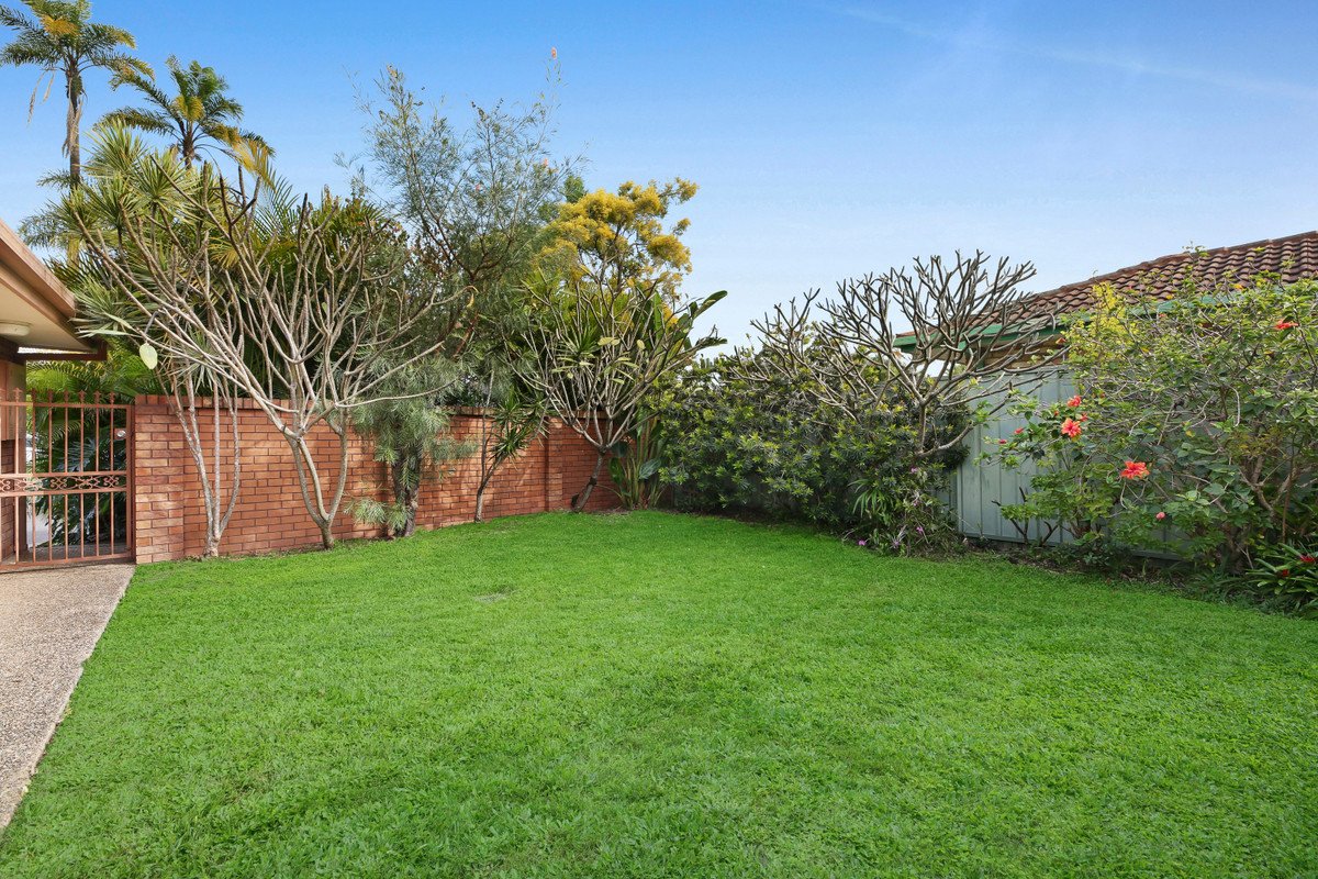 1/5 Elwood Court Burleigh Waters 10