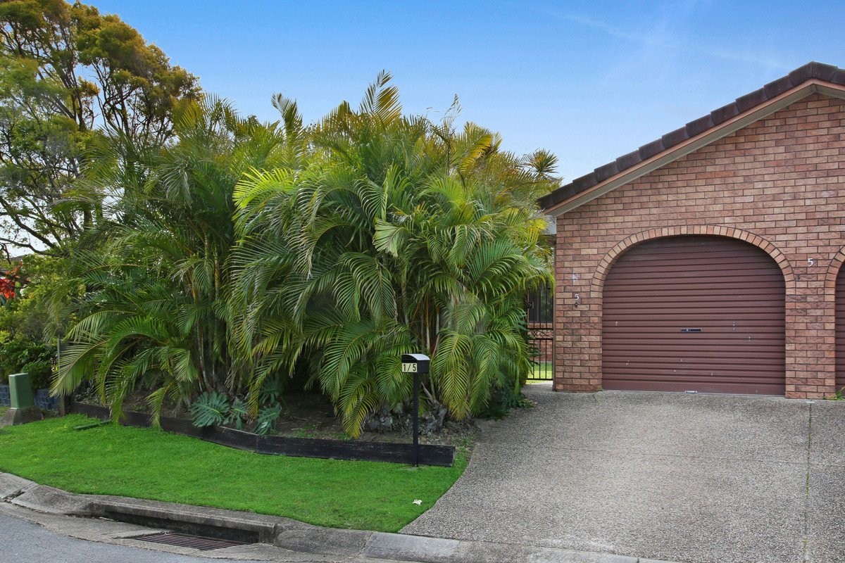 1/5 Elwood Court Burleigh Waters 12
