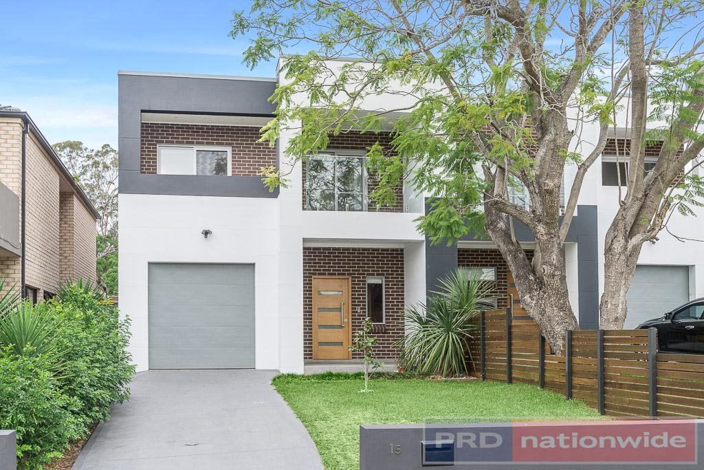 15 Enright Street EAST HILLS 1