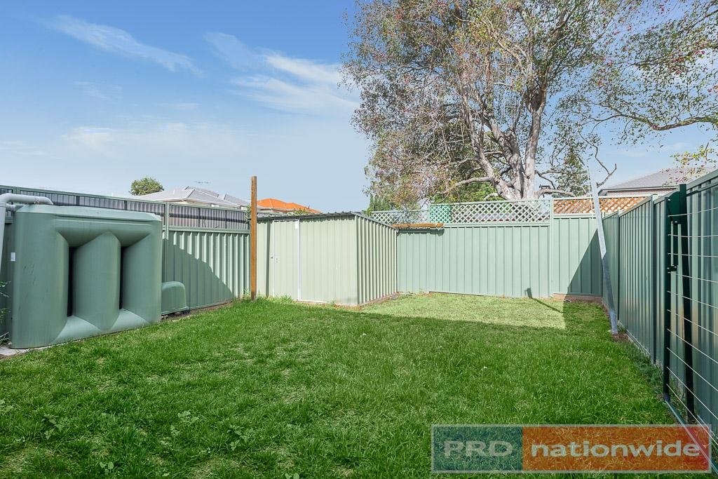 15 Enright Street EAST HILLS 8