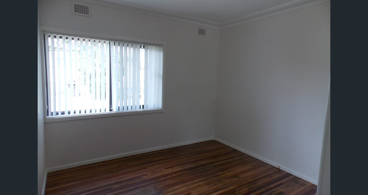 15 Epping Cl  Cambridge Park 7