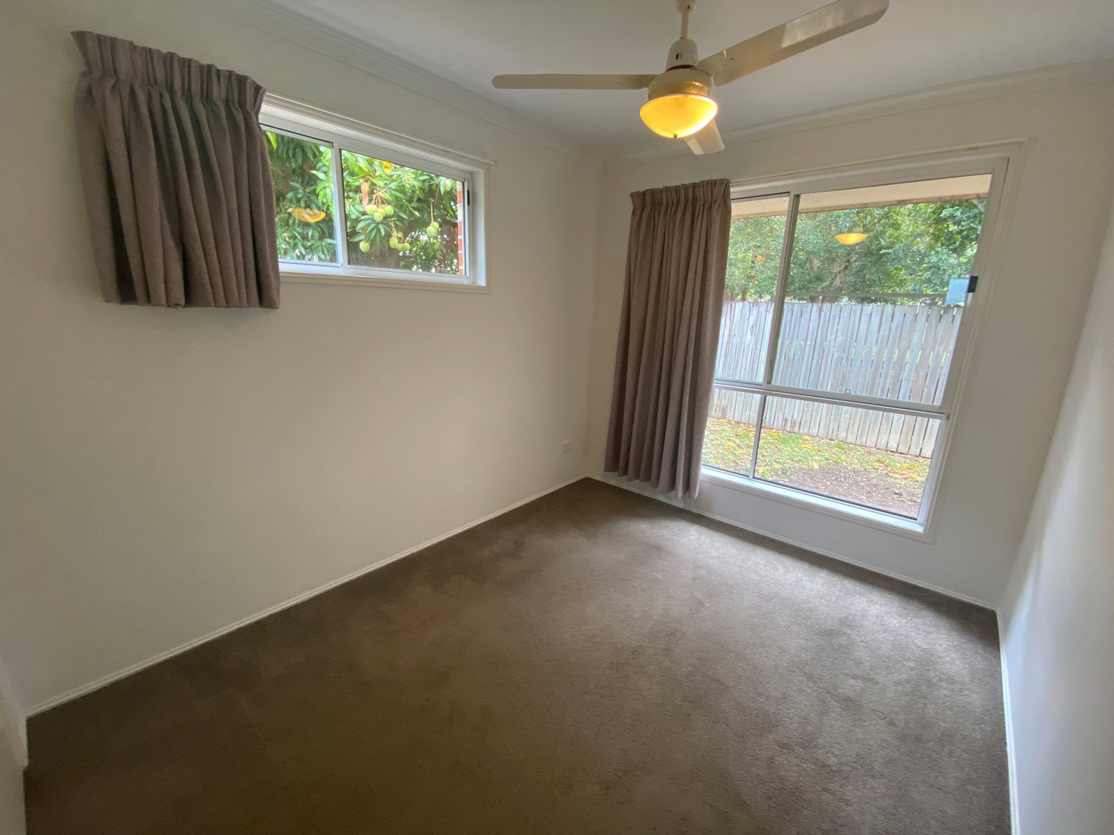 15 Erromango Dr  JUBILEE POCKET 8