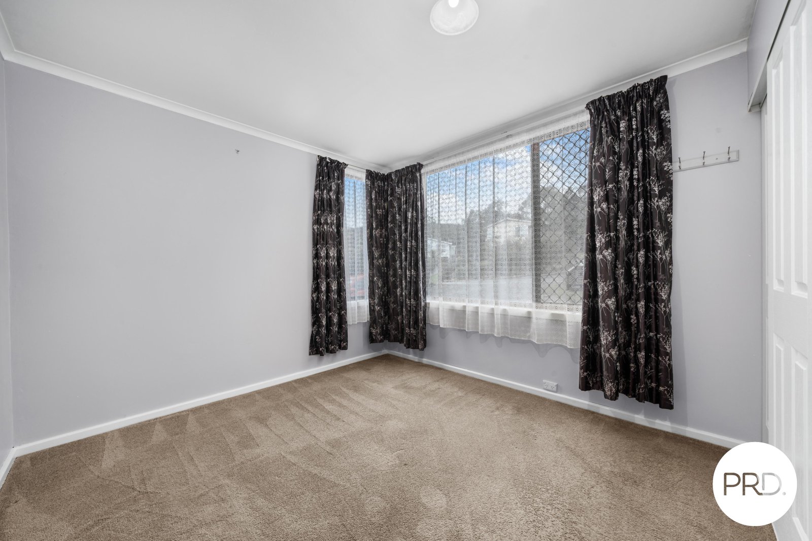 15 Esdaile Street CLAREMONT 9