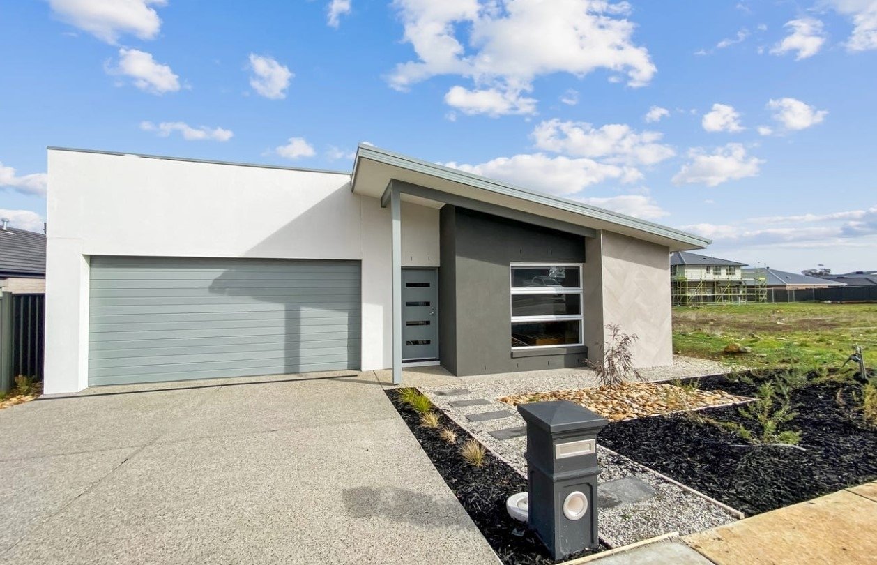 Gallery: 1/5 Eyckens Road