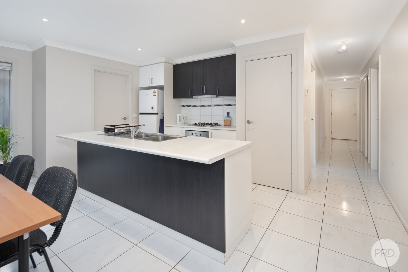 1/5 Fincham Street MOUNT PLEASANT 2