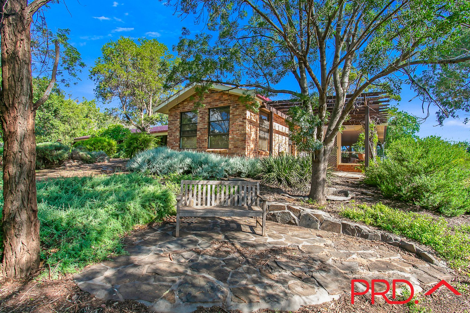 15 Fiona Drive TAMWORTH 5