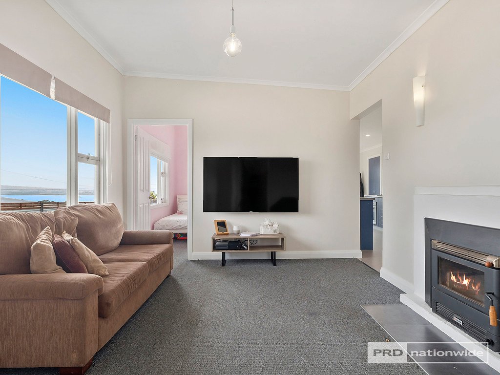 15 First Avenue MIDWAY POINT 3