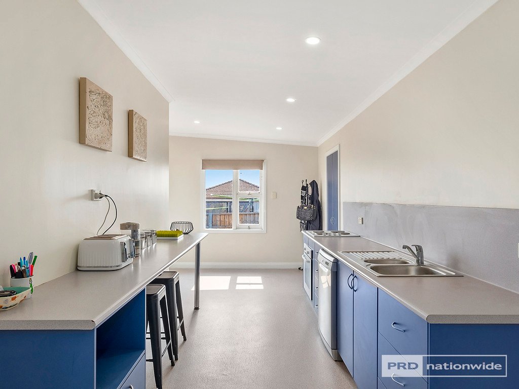 15 First Avenue MIDWAY POINT 5