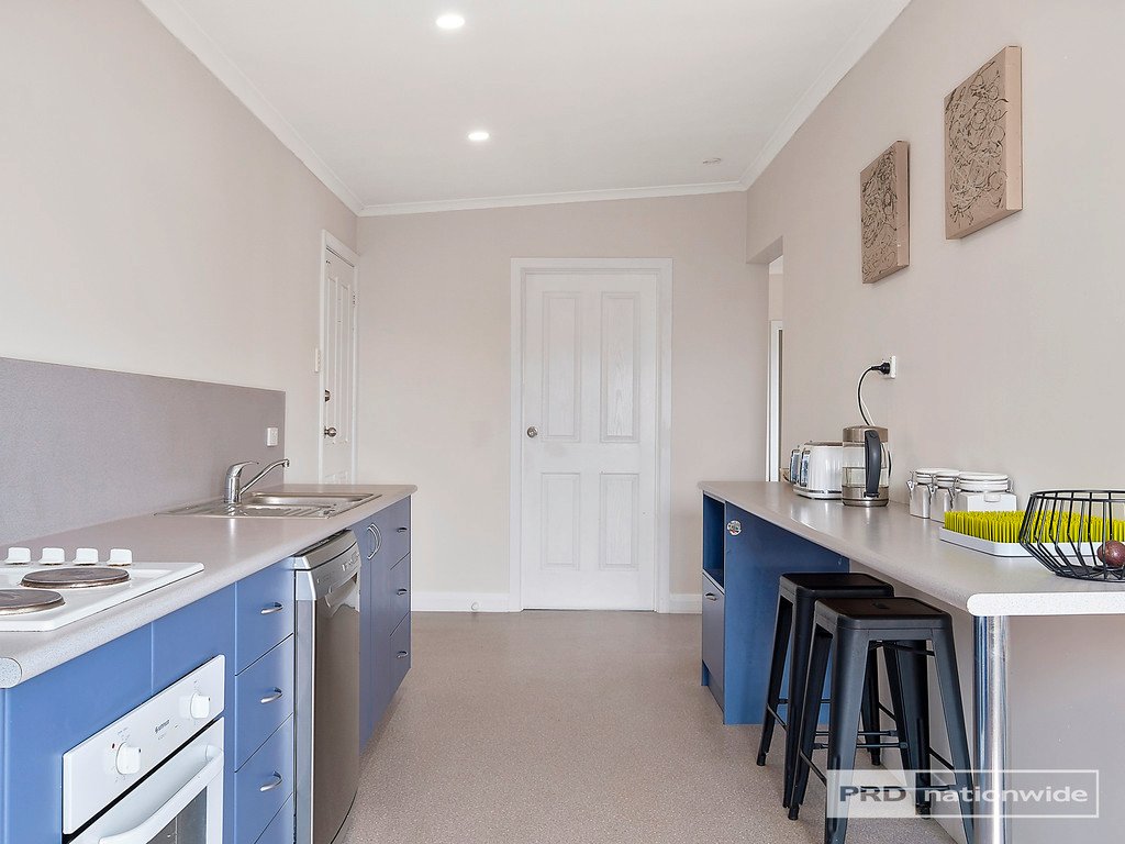 15 First Avenue MIDWAY POINT 6