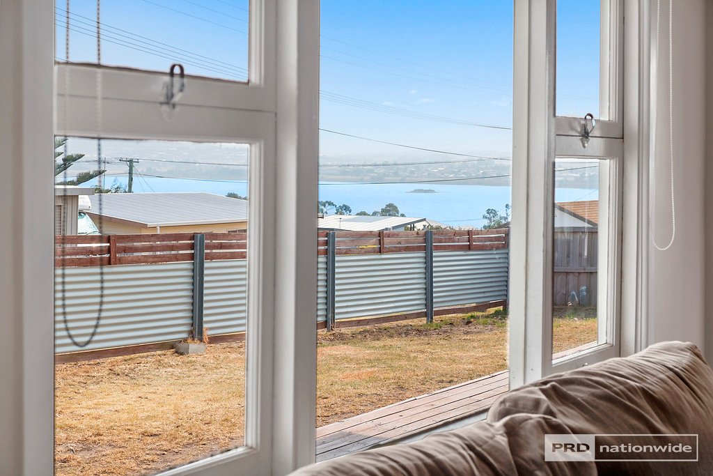 15 First Avenue MIDWAY POINT 19