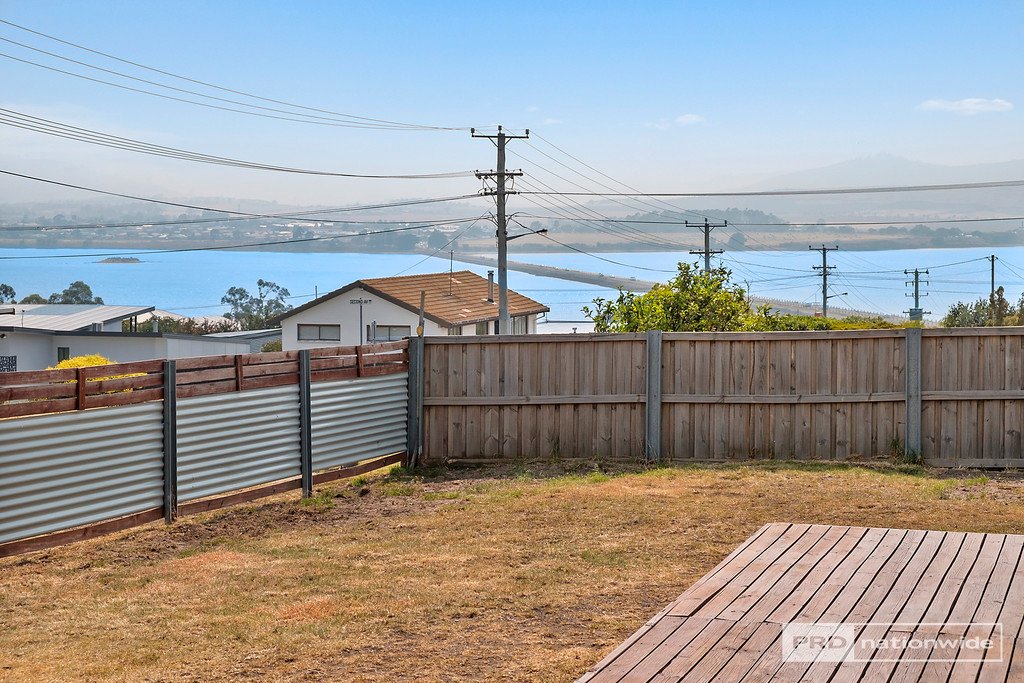 15 First Avenue MIDWAY POINT 22