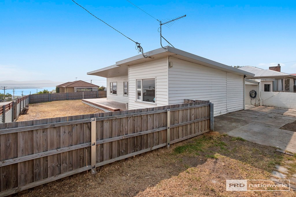 15 First Avenue MIDWAY POINT 23