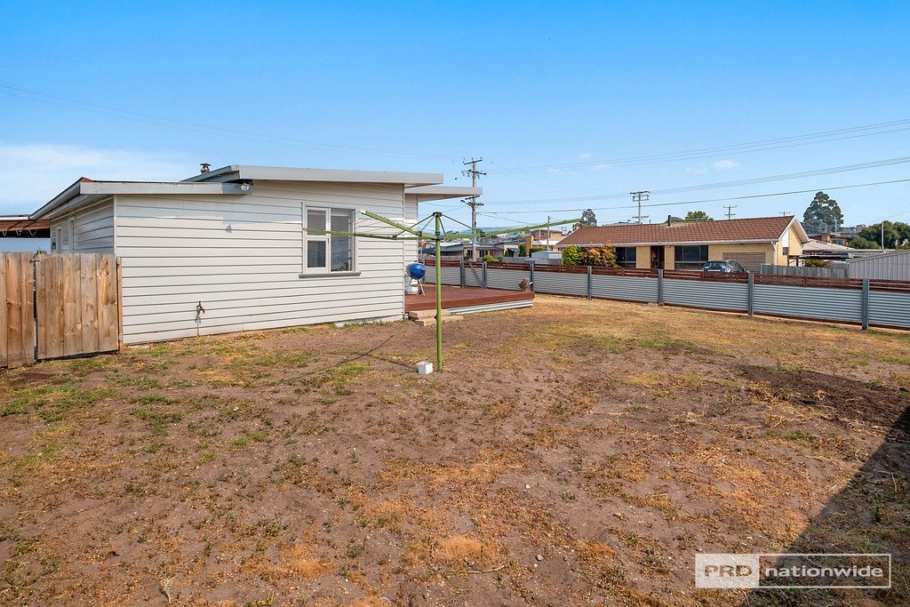 15 First Avenue MIDWAY POINT 24