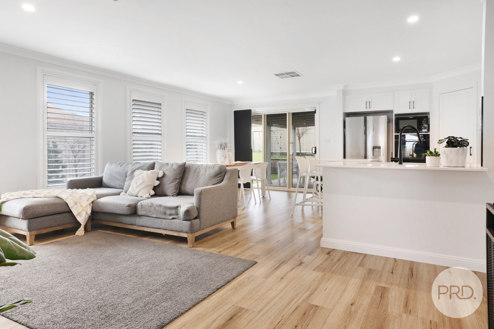 15 Fishermans Place TAMWORTH 8