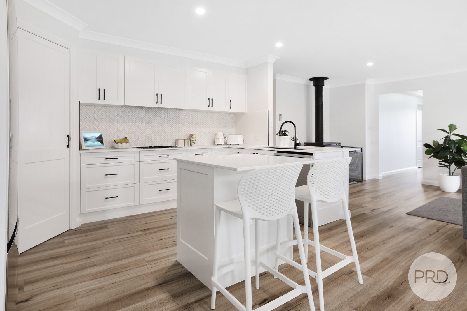 15 Fishermans Place TAMWORTH 16