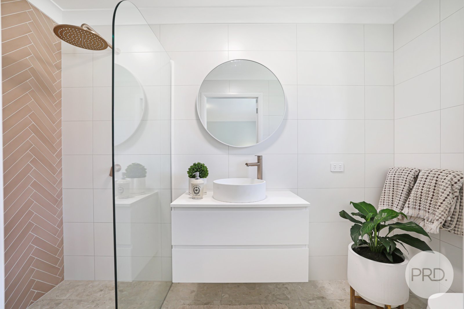 15 Fishermans Place TAMWORTH 20