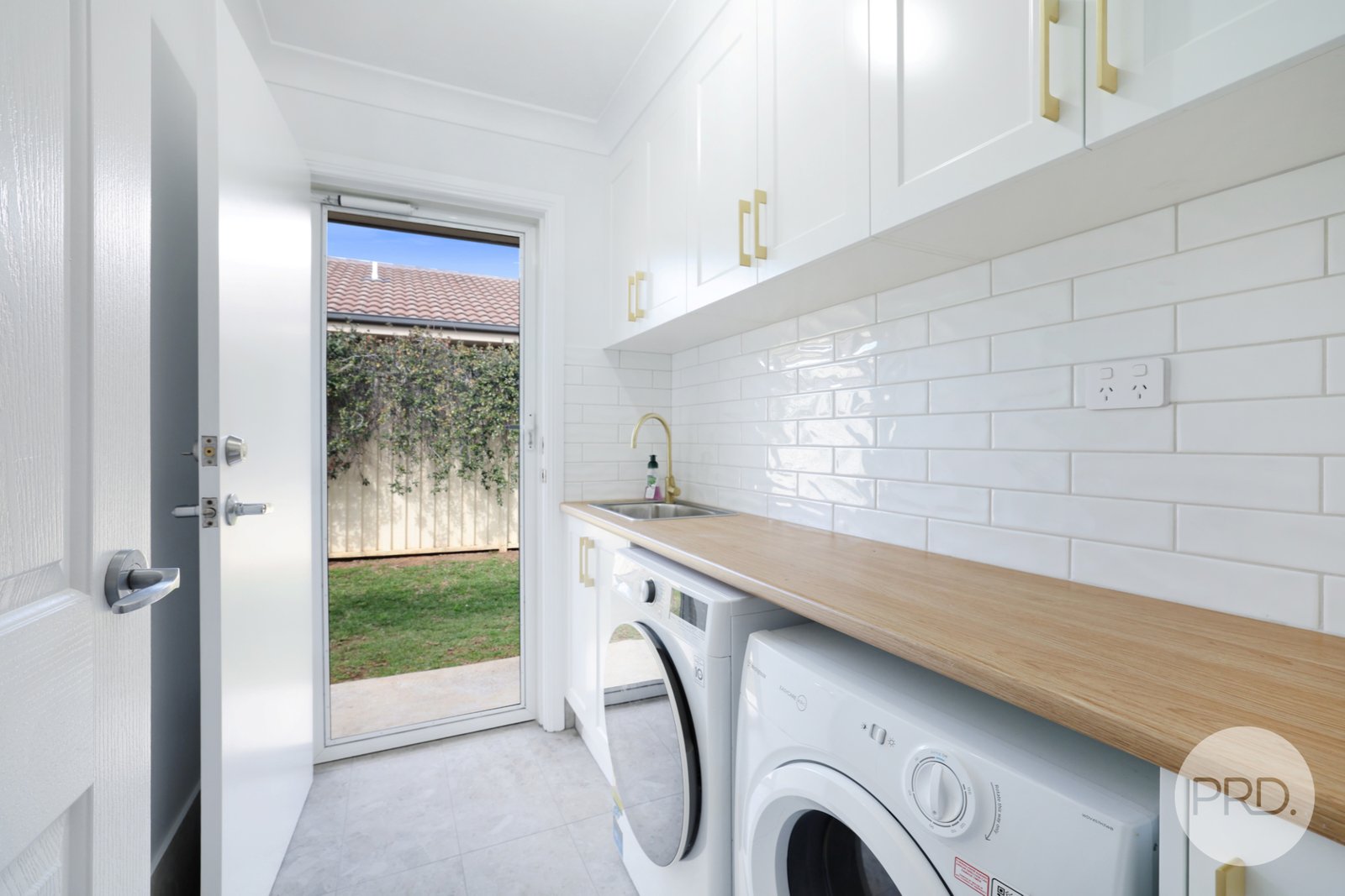 15 Fishermans Place TAMWORTH 22