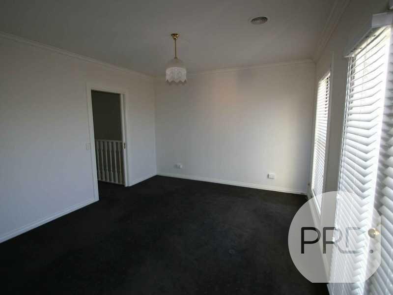 15 Fore Street LAKE WENDOUREE 6