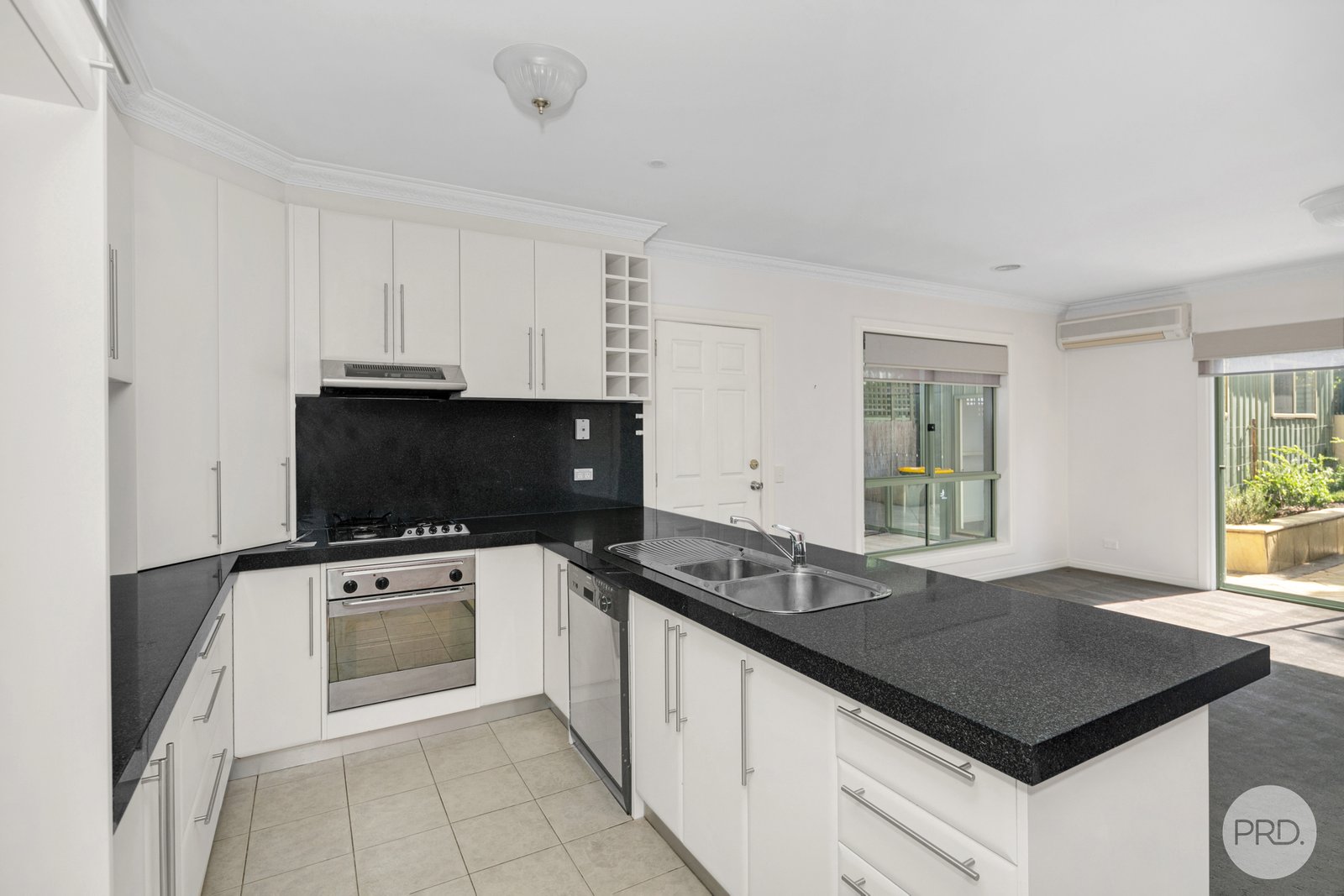 15 Fore Street LAKE WENDOUREE 2