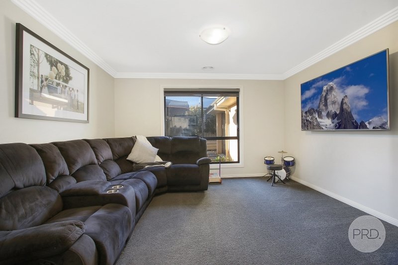 15 Forest Drive THURGOONA 3