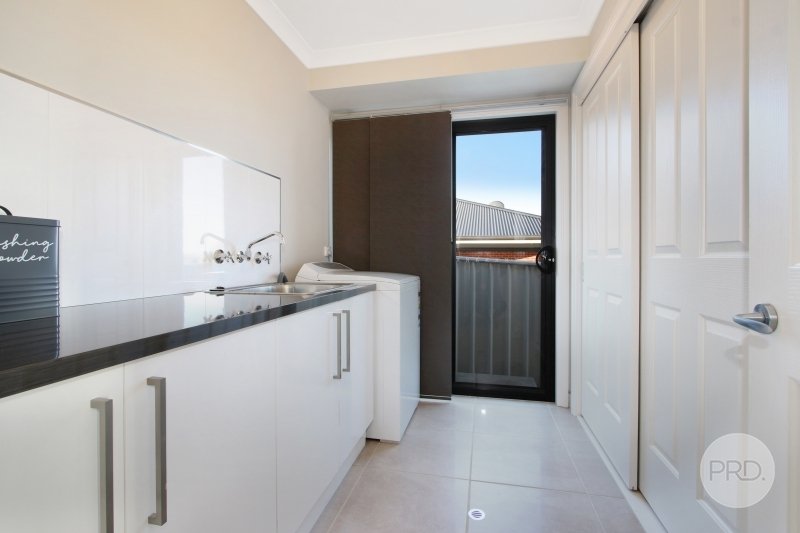 15 Forest Drive THURGOONA 15