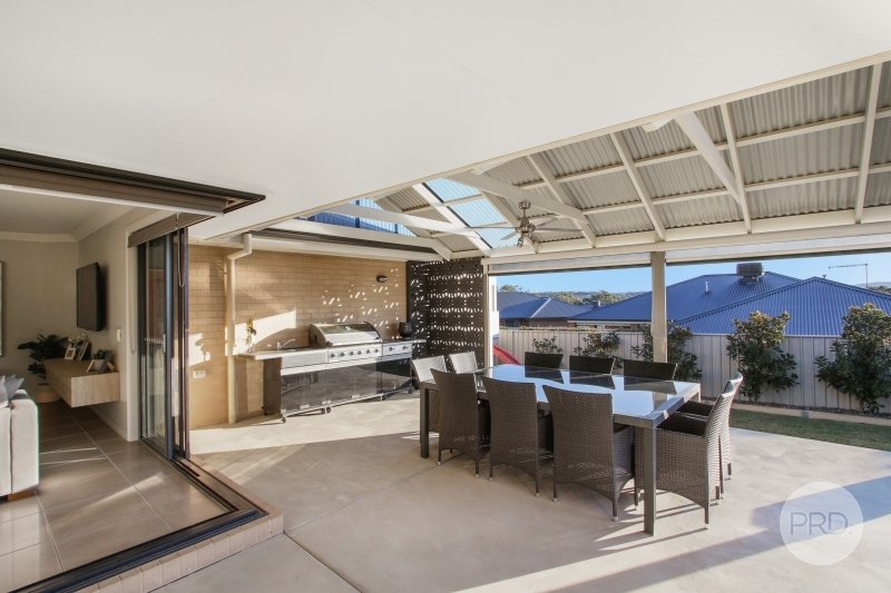 15 Forest Drive THURGOONA 16