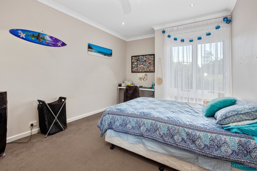 15 Forsythe Parade BLACK HILL 17