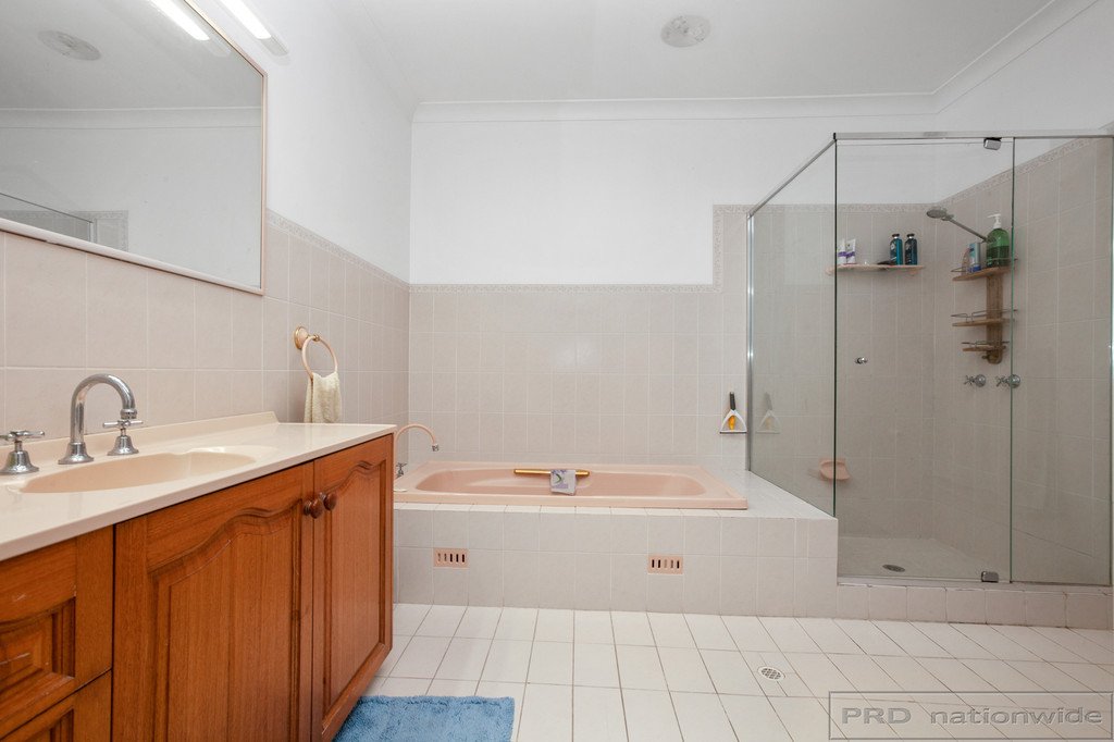 15 Forsythe Parade BLACK HILL 20