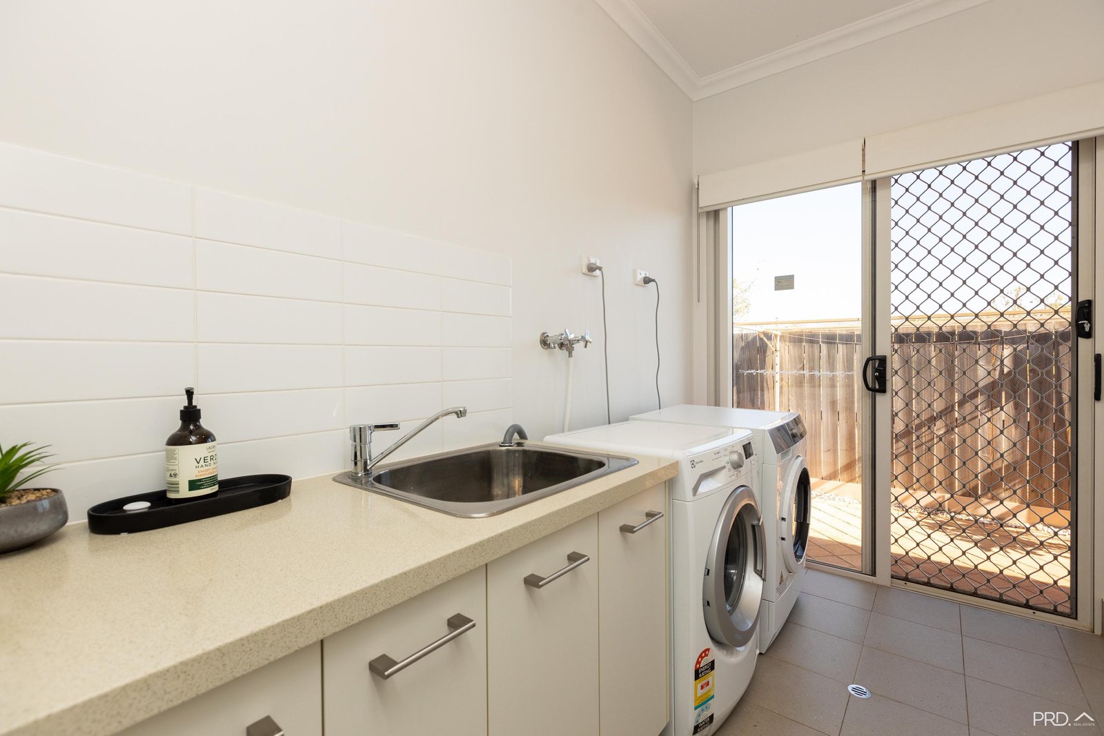 15 Foy Way BILINGURR 6