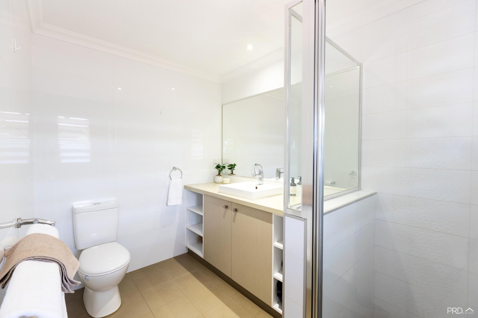 15 Foy Way BILINGURR 13