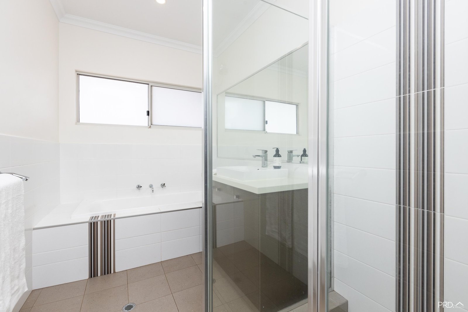 15 Foy Way BILINGURR 17