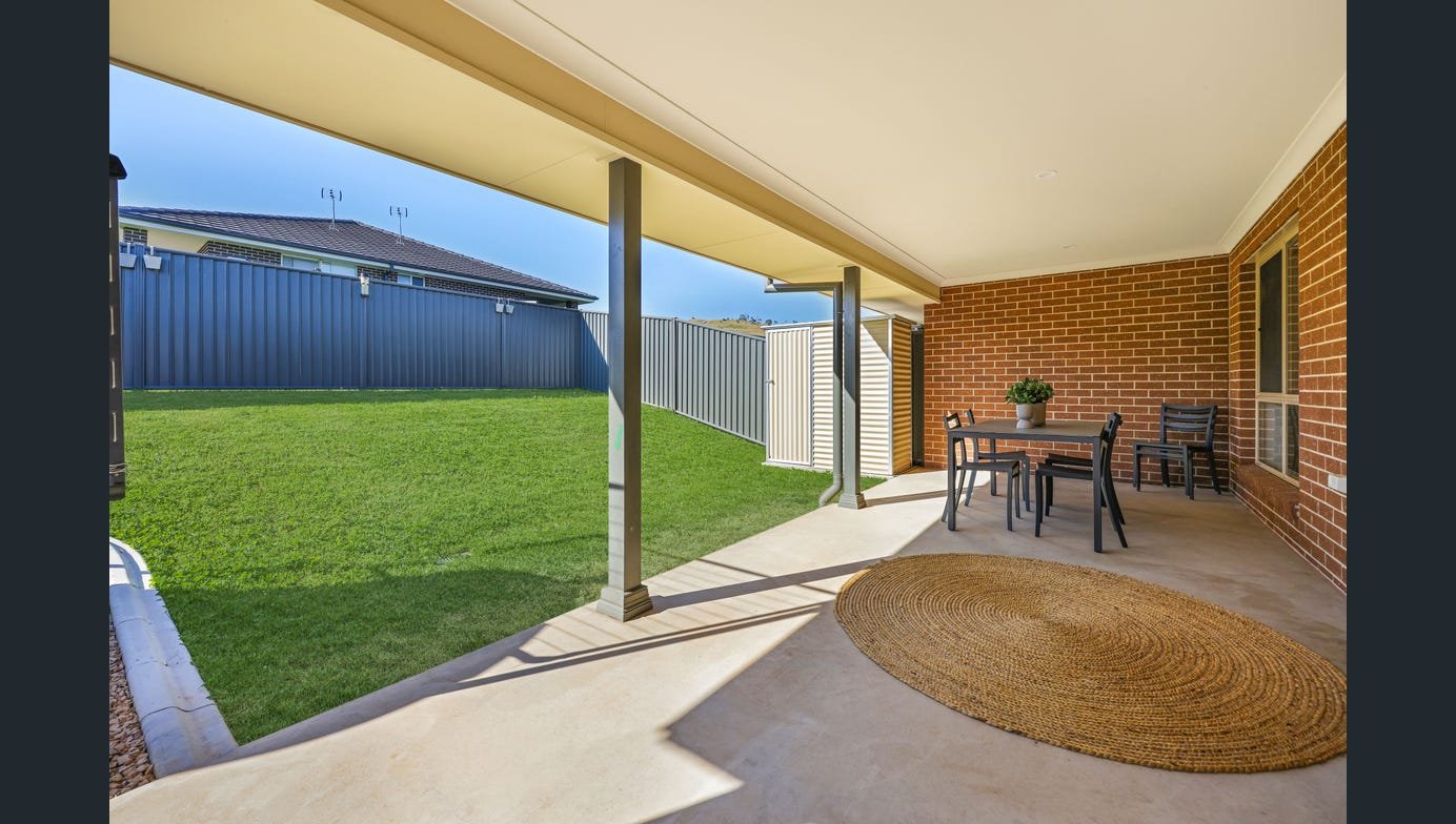 1/5 Francis Avenue NORTH TAMWORTH 2
