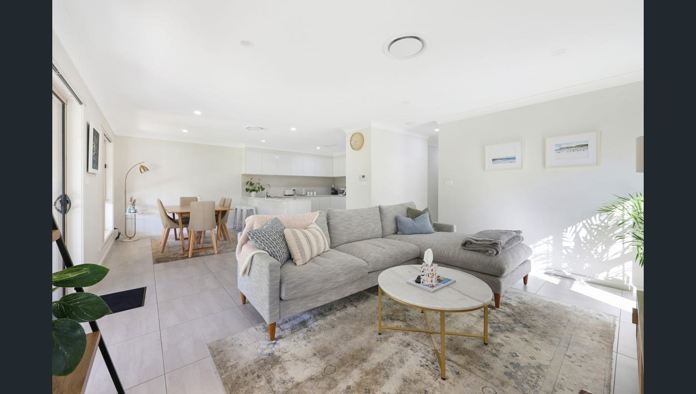 1/5 Francis Avenue NORTH TAMWORTH 5