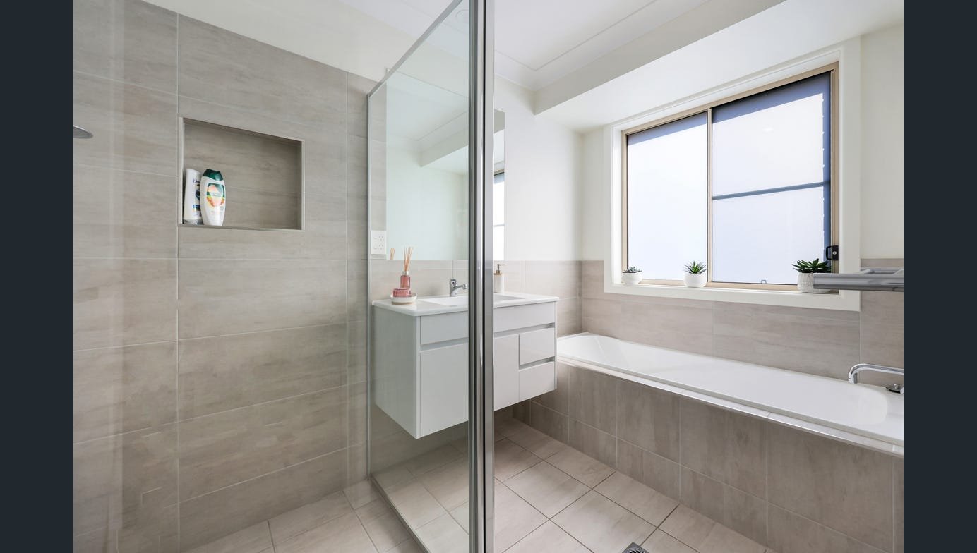 1/5 Francis Avenue NORTH TAMWORTH 6