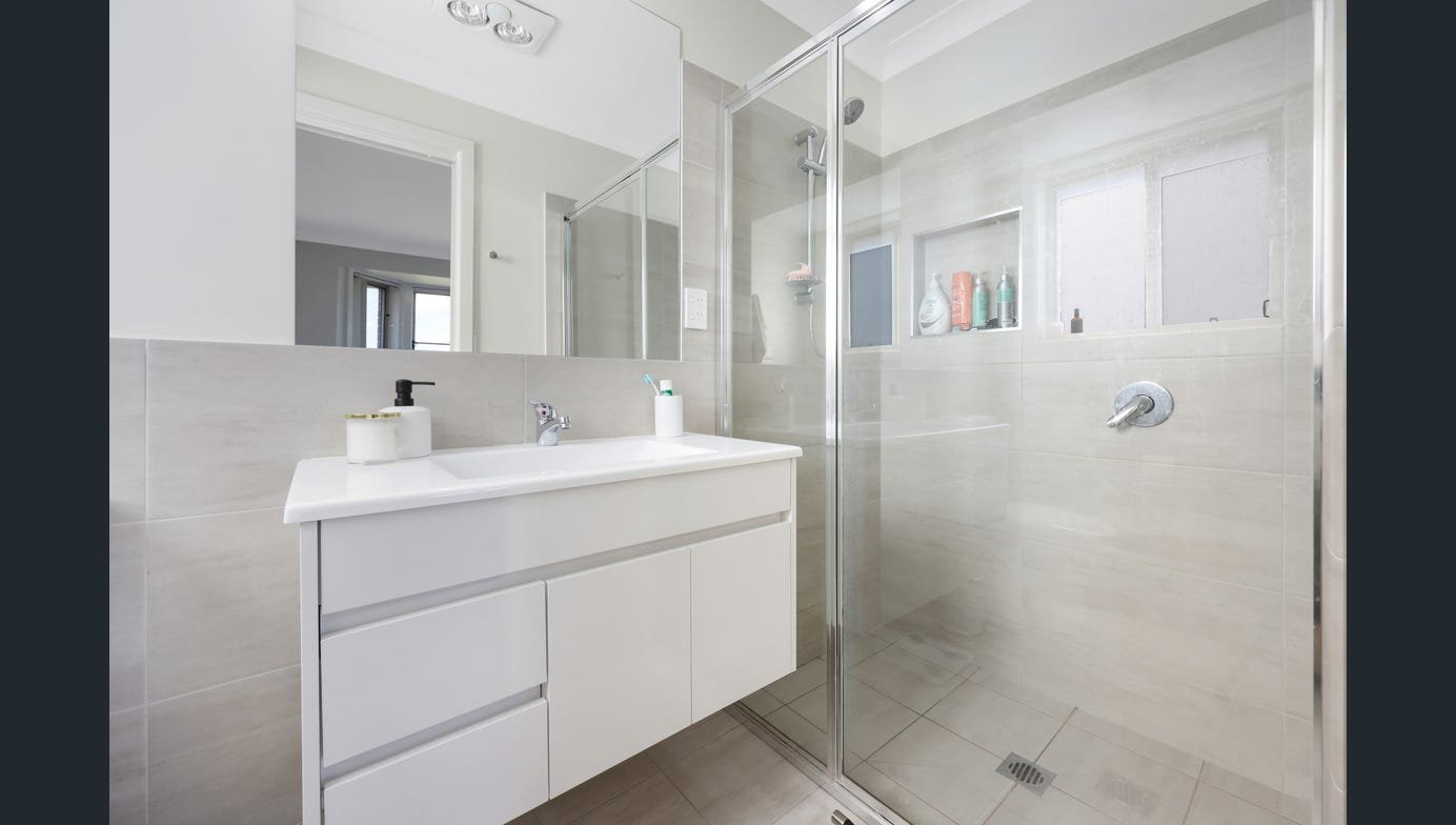 1/5 Francis Avenue NORTH TAMWORTH 7