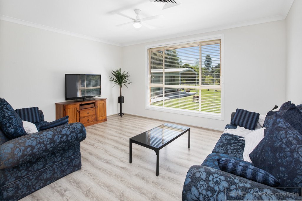 15 Freeman Drive LOCHINVAR 21