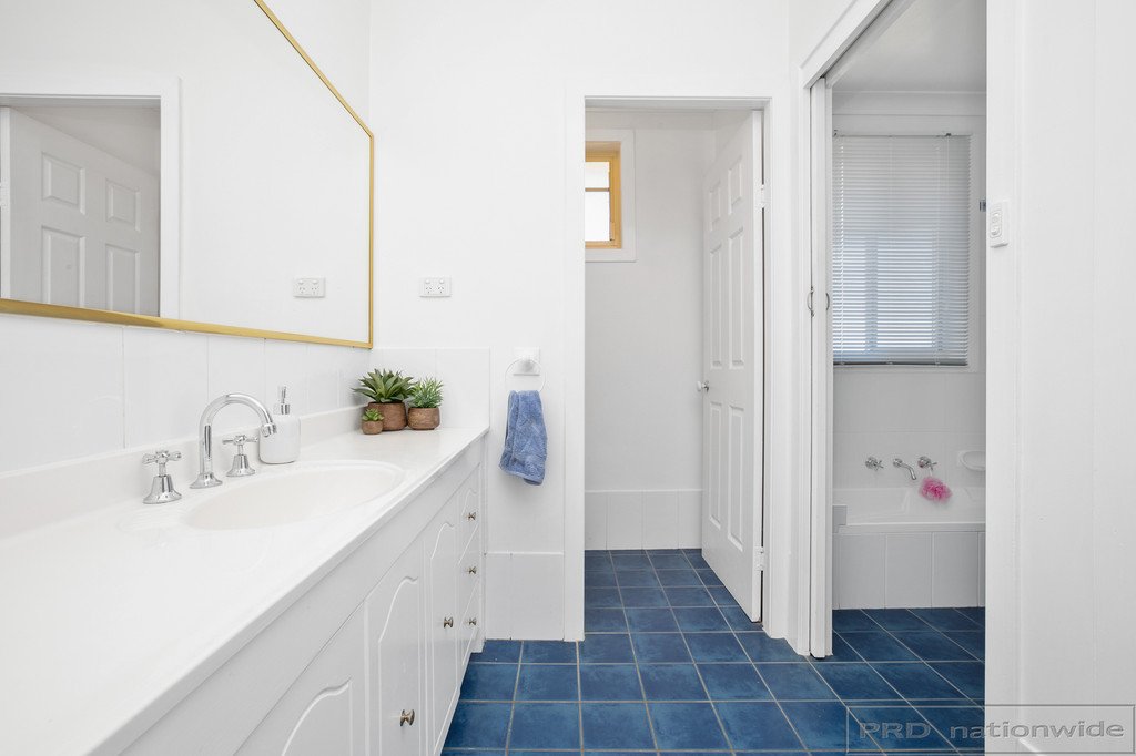 15 Freeman Drive LOCHINVAR 22