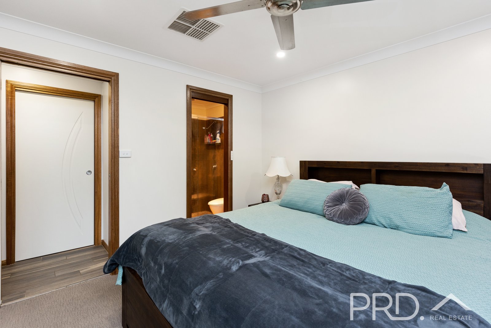 15 Gadara Place TUMUT 8