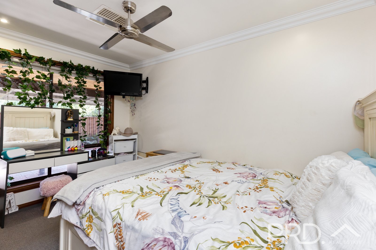 15 Gadara Place TUMUT 12