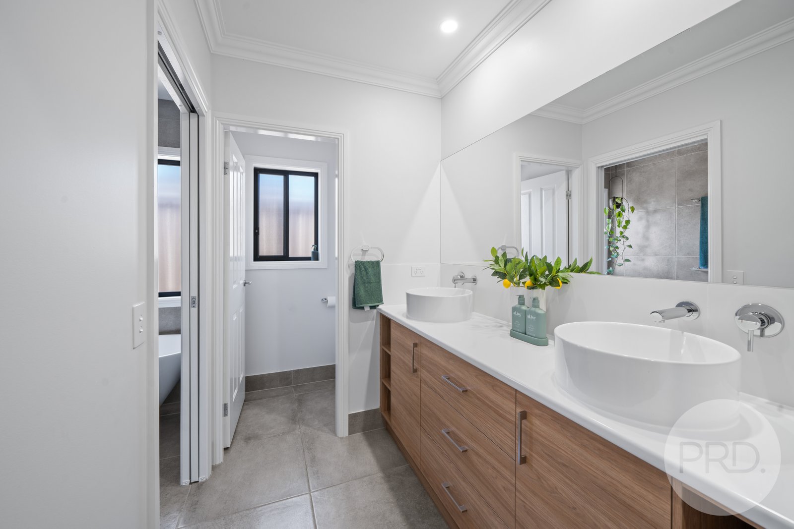 15 Gasnier Loop BOOROOMA 15